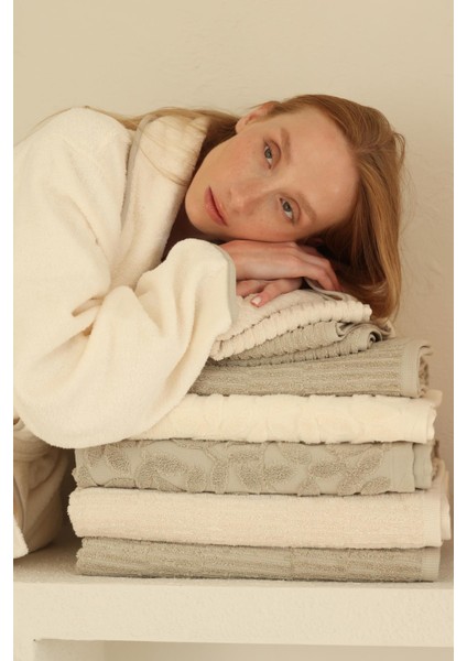 Earth 70X140 Havlu Bej fırsatları