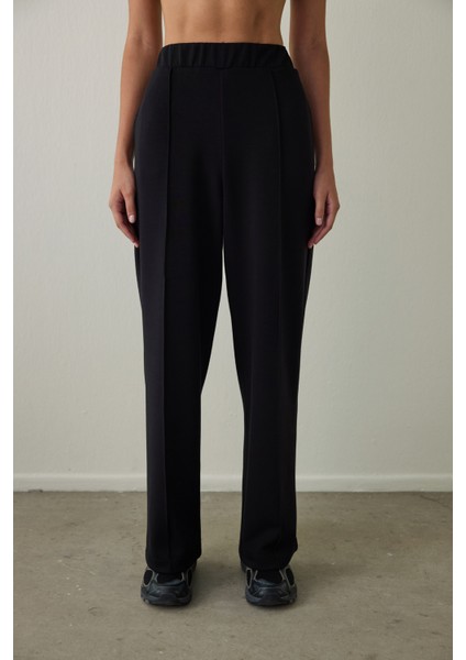 Siyah Yüksek Bel Geniş Paça Nervürlü Jogger Eşofman Altı fiyatları