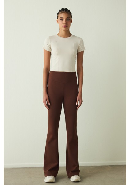 Bej Bisiklet Yaka Kısa Kollu Slim Fit Modal Tişört