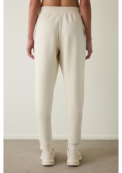 Bej Silky Feel Cepli Bağlama Detaylı Normal Bel Jogger Eşofman Altı modelleri