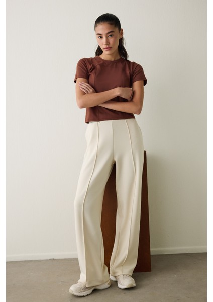 Bej Nervürlü Yüksek Bel Geniş Paça Jogger Eşofman Altı fırsatları