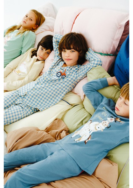 Erkek Çocuk Farm Friends Inek Desenli Uzun Kollu 2'li Pijama Takımı fiyatları
