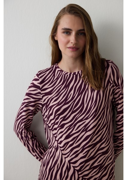 Bordo Zebra Desenli Bisiklet Yaka Uzun Kollu Pijama Takımı fiyatları