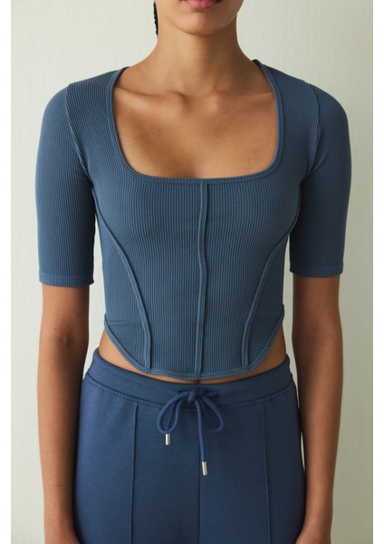 İndigo Kare Yaka Dikişsiz Kısa Kollu Crop Üst