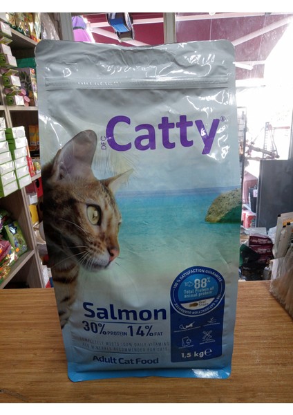 Yetişkin Kedi Kuru Mama Somon Balıklı 1.5 kg