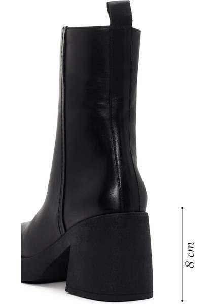 Kadın Siyah Kalın Topuklu Fermuarlı Deri Bot 25WFD201018 fiyatları