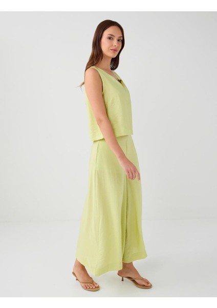 Su Yeşili Rahat Kesim Bol Paça Normal Bel Dokuma Pantolon modelleri