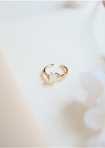 Yıldız Detaylı Zirkon Kalp Taşlı Çelik Yüzük modelleri