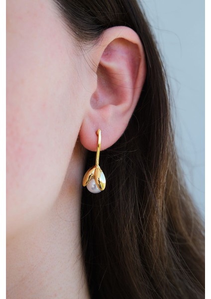 Altın Kaplama Lale Şekilli Incili Küpe