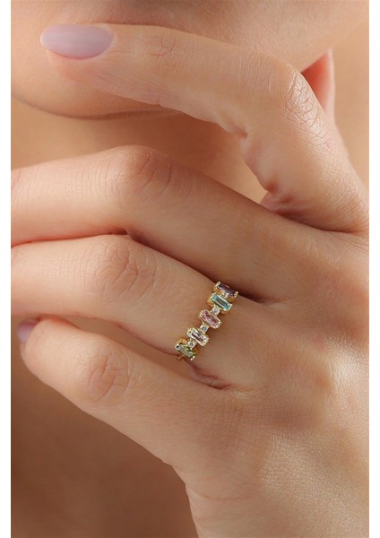 Gold Renkli Baget Taşlı Çelik Yüzük