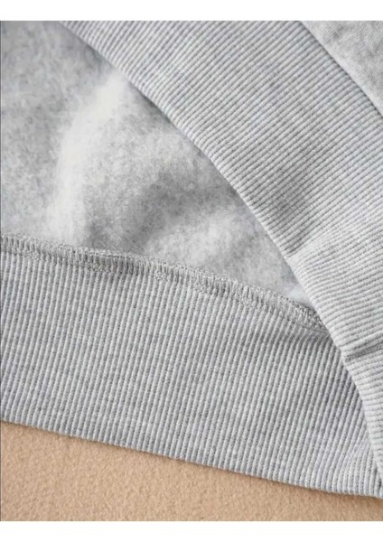 Find Your Balance Baskılı Bisiklet Yaka Gri Sweatshirt fırsatları