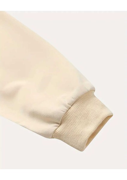 Çiçekli Cep Göğüs Baskılı Bisisklet Yaka Bej Sweatshirt modelleri