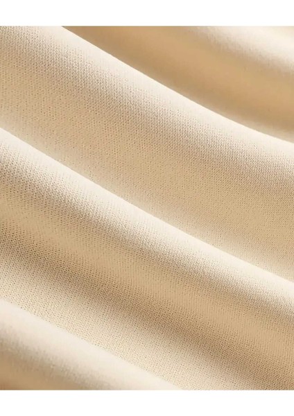 Çiçekli Cep Göğüs Baskılı Bisisklet Yaka Bej Sweatshirt fırsatları
