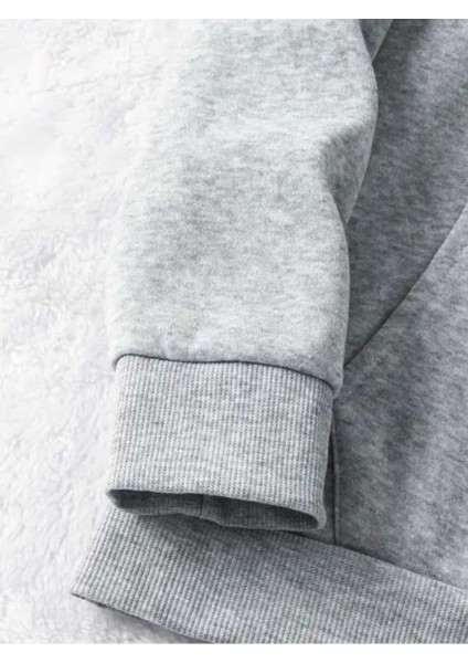 Yedili Kurdele Baskılı Kapüşonlu Cepli Pamuklu Gri Sweatshirt modelleri