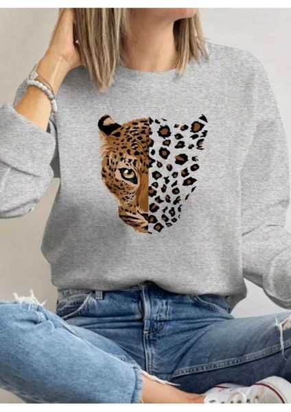 Yarım Yüz Leopar Baskılı Bisiklet Yaka Gri Sweatshirt