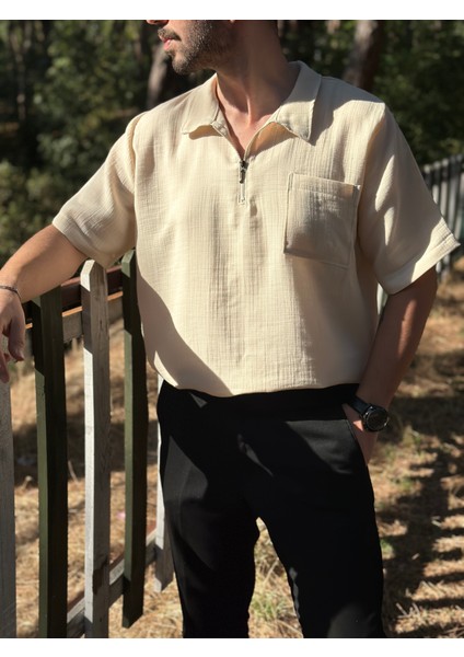 Kısa Kollu Tek Cepli Bej Müslin Kumaş Gömlek