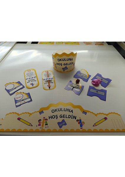 Okuluna / Sınıfına Hoş Geldin Öğrenci Tacı ve Hediye Kartı Seti(5 Parça) 8'li 04 fiyatları