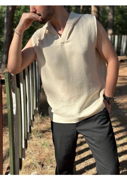 Sıfır Kol Kapüşonlu Yazlık Bej Erkek T-Shirt - 2 Kat Müslin Kumaş fırsatları