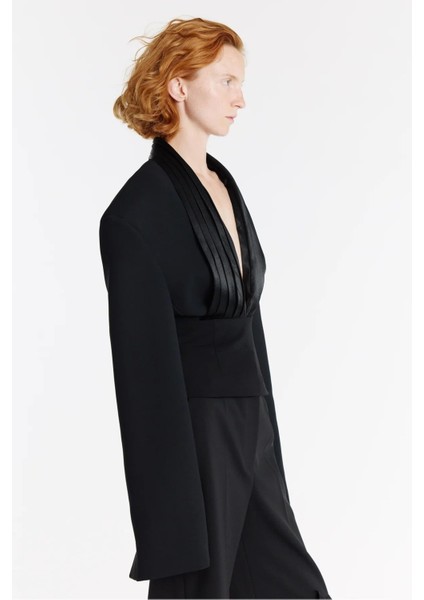 Siyah Cummerbund Yaka Smokin Bluz Heykelsi Yaka ve Bel Vurgulu Şık Form fiyatları