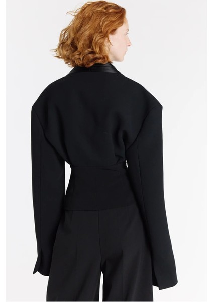 Siyah Cummerbund Yaka Smokin Bluz Heykelsi Yaka ve Bel Vurgulu Şık Form modelleri