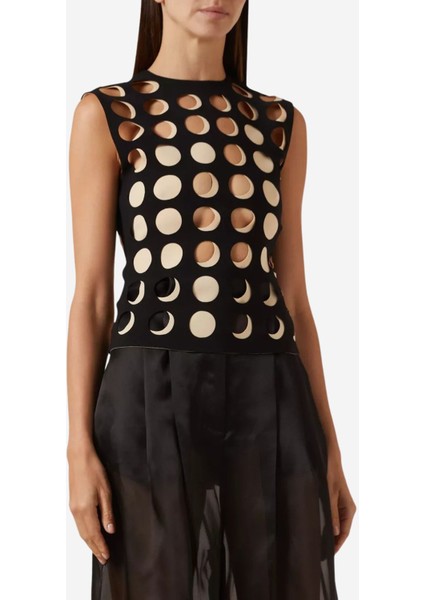 Layered Holes Detaylı Top, Siyah