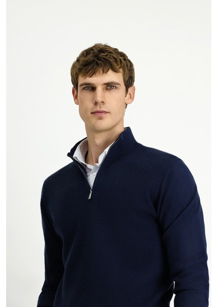 Yarım Balıkçı Yaka Regular Fit Desenli Fermuarlı Yünlü Triko Kazak modelleri