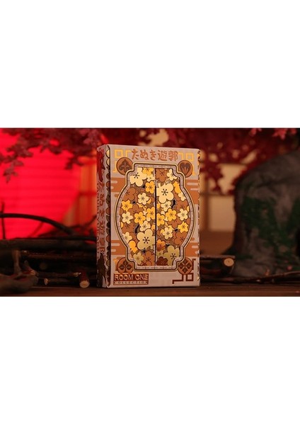 Tanuki Yukaku (Oiran-Dochu) Premium Oyun Kağıdı Iskambil Kartları destesi fiyatları