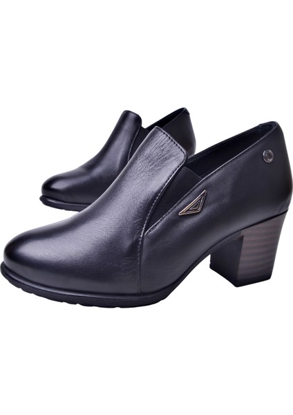 D25KA-3385 Kadın Deri Topuklu Ayakkabı fırsatları