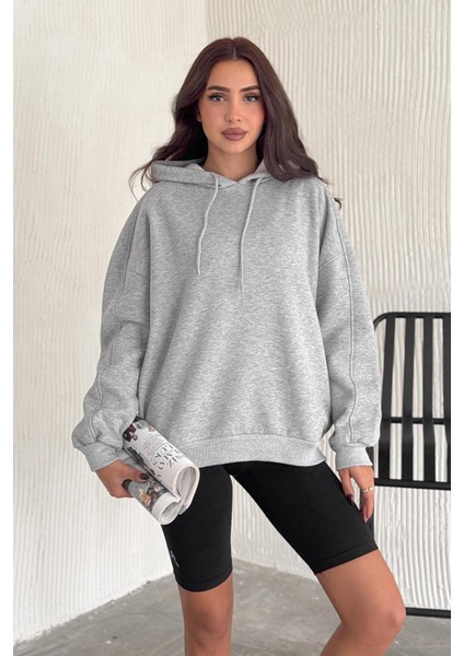 Kadın Oversize Kapüşonlu Sweatshirt – Rahat Kesim & Yumuşak Dokulu indirimleri