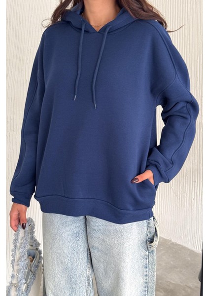 Kadın Oversize Kapüşonlu Sweatshirt – Rahat Kesim & Yumuşak Dokulu fiyatları