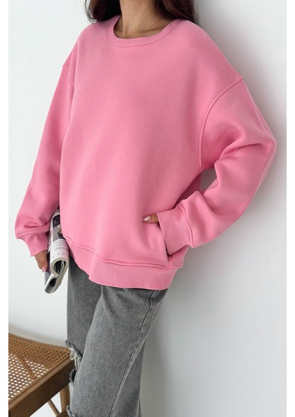 Kadın Oversize Sweatshirt – Rahat Kesim ve Günlük Stil