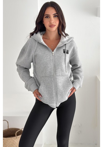 Fermuarlı Kapüşonlu Sweatshirt – “desıgn” Etiketli modelleri