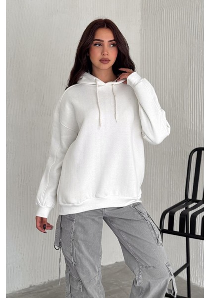 Kadın Oversize Kapüşonlu Sweatshirt – Rahat Kesim & Yumuşak Dokulu