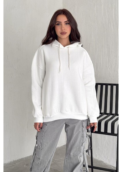 Kadın Oversize Kapüşonlu Sweatshirt – Rahat Kesim & Yumuşak Dokulu modelleri