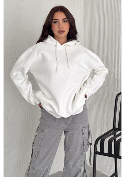Kadın Oversize Kapüşonlu Sweatshirt – Rahat Kesim & Yumuşak Dokulu fırsatları