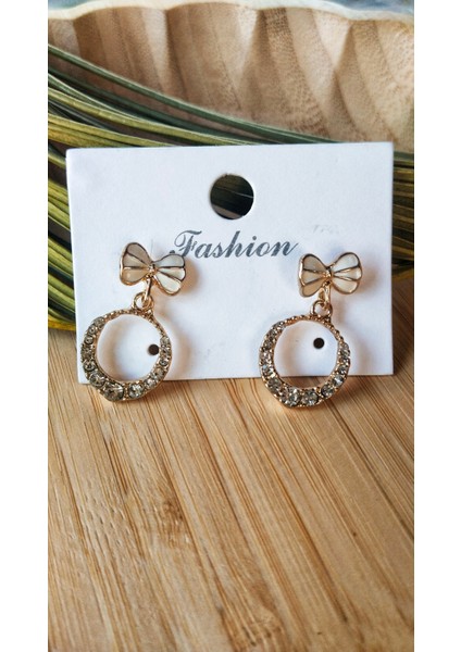 Lüks Figürlü Gösterişli Parıltılı Sallantılı Küpe