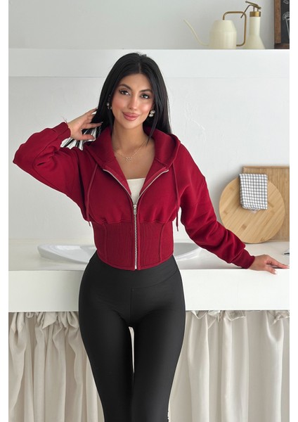 Kadın Siyah Fermuarlı Hoodie – Minimal Sokak Ruhuyla