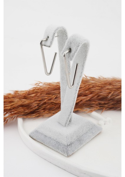 Kadın Çelik Basic Geometrik 4 cm V Model Küpe