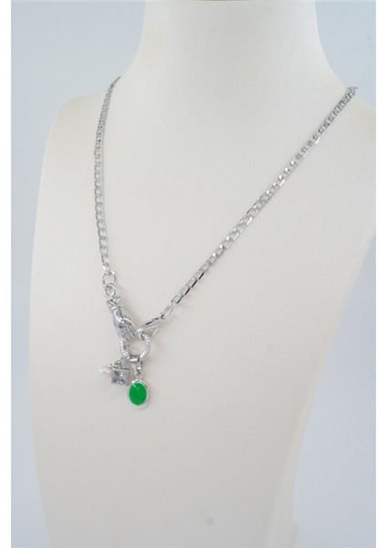 Kadın Özel Tasarım Yeşil Mineli Kare Zirkon Taşlı El Figürlü Kolye modelleri