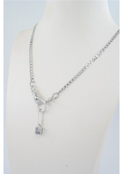 Kadın Özel Tasarım Zirkon Kare Taşlı ve El Figürlü Prenses Zincirli Kolye fiyatları