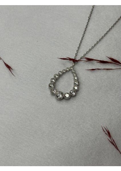 925 Ayar Gümüş Damla Model Zirkon Taşlı Kadın Kolye (Rodyum Kaplamalı) fiyatları