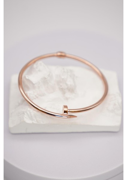 14 Ayar Rose Altın Kadın Bilezik – Kapalı Formda Şık ve Minimal Tasarım fiyatları