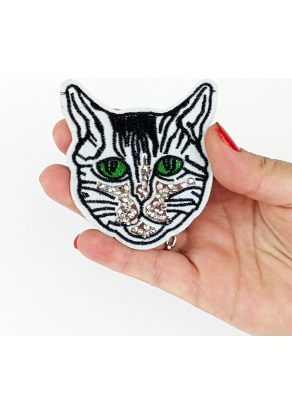 Yeşil Gözlü Kedi Toka