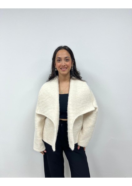 Dökümlü Yaka Kaban