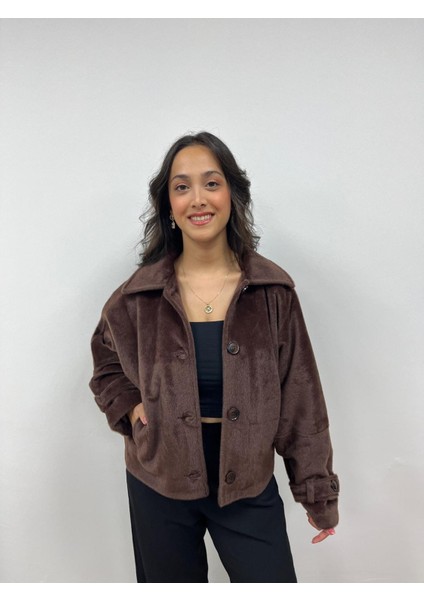 Düğmeli Kısa Kaban fiyatları