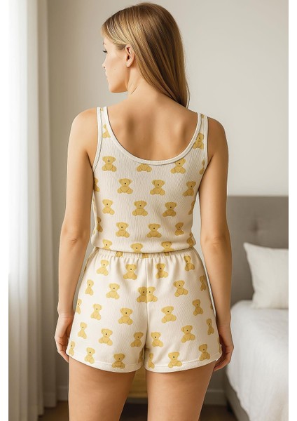 - Beyaz Üstüne Ayıcık Desenli Askılı Şortlu Pijama Takımı fiyatları