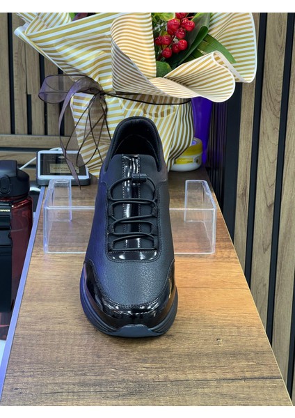 Erkek Bağcıklı Deri Ayakkabı-Siyah fırsatları