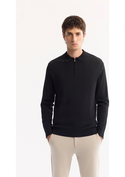 Erkek Siyah Polo Yaka Fermuarlı Boyuna Ajur Detaylı Regular Fit Rayon Kazak A52Y5019