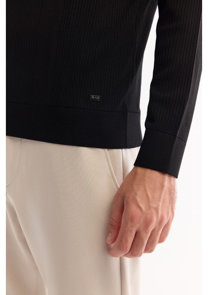 Erkek Siyah Polo Yaka Fermuarlı Boyuna Ajur Detaylı Regular Fit Rayon Kazak A52Y5019