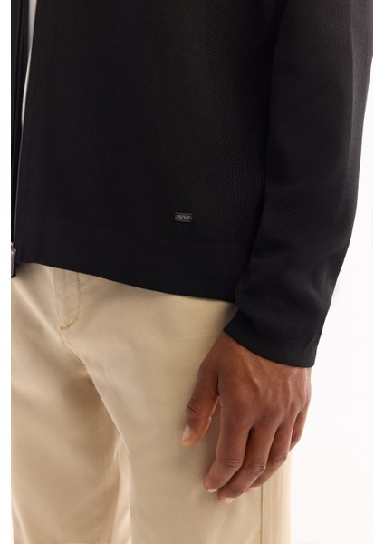 Erkek Siyah Polo Yaka Tam Fermuarlı Desen Detaylı Regular Fit Rayon Hırka A52Y5013 indirimleri